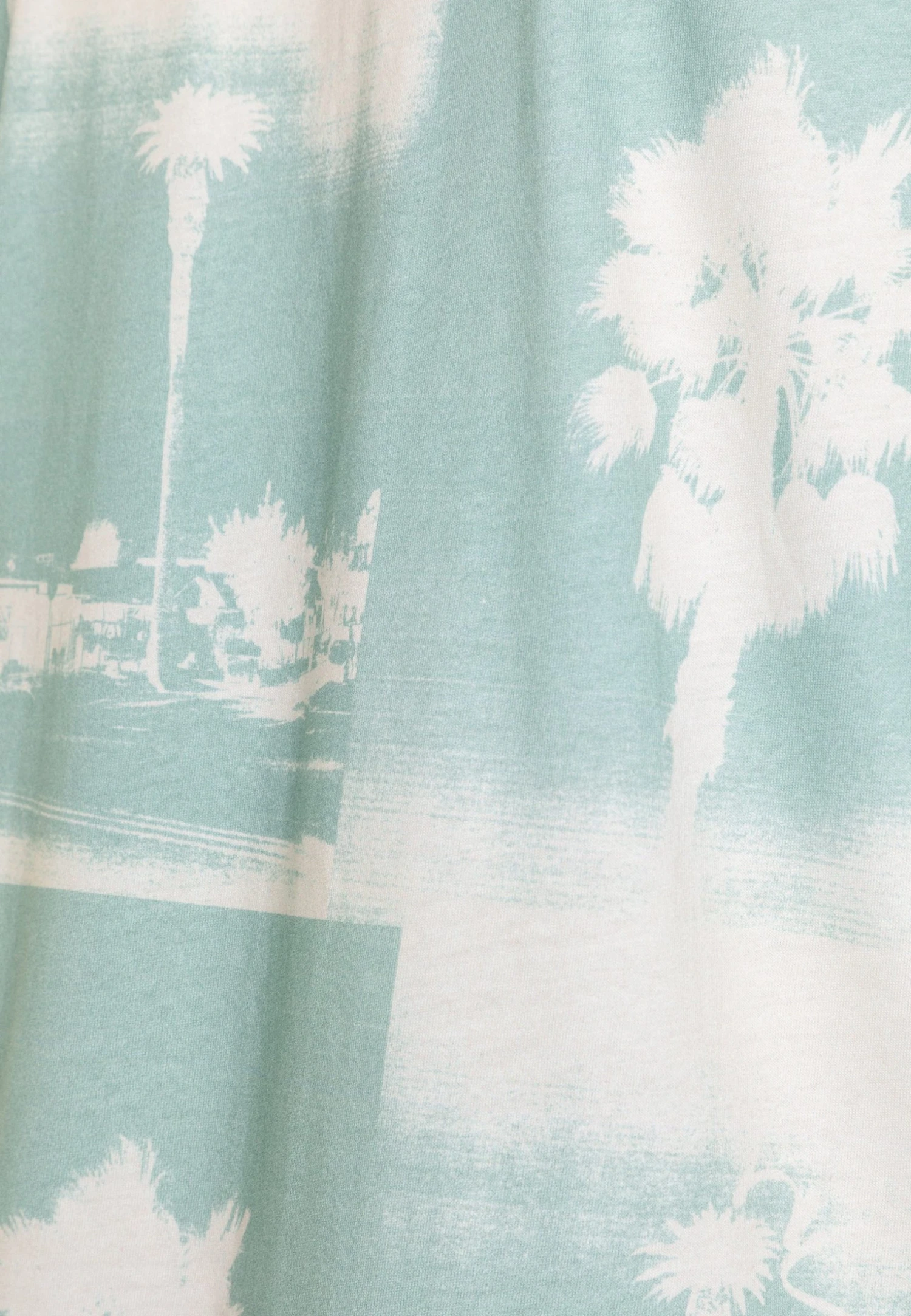 Guess Ss Bsc La Palms Tree- Print T-Shirt - Lagoon Fog 7 Guess Ss Bsc La Palms Tree- Print T-Shirt - Lagoon Fog - Image 5