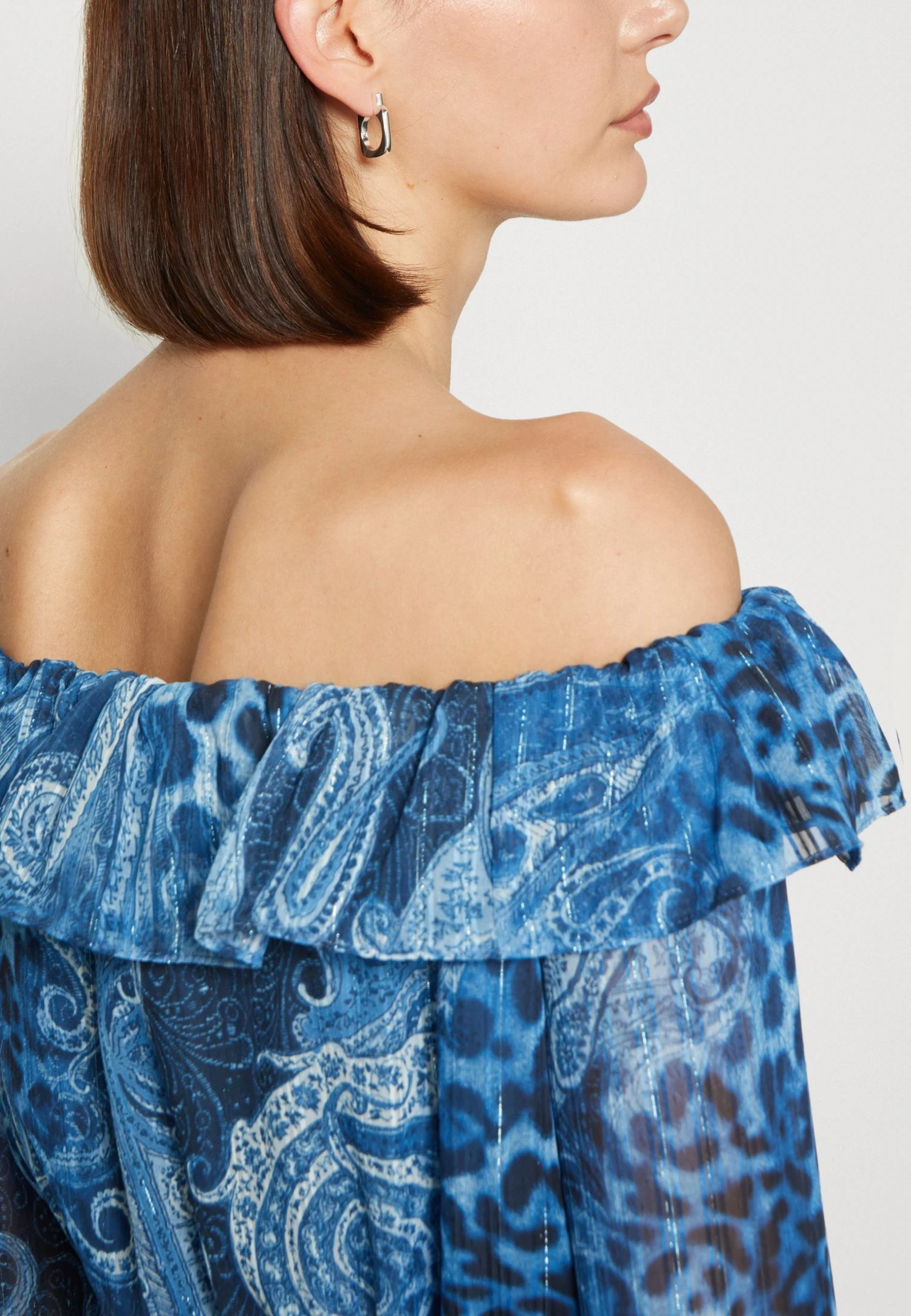 Guess Off Shoulder Lucy - Blouse 8 Guess Off Shoulder Lucy - Blouse - Image 6