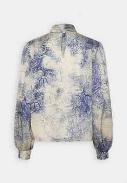 Spring Skin Blouse - Long Sleeved Top - Off-White/Blue -Guess Apparel c2cf0255014c45688bbdd5c29162c2c7