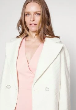 Guess Ginny - Short Coat - Cream White -Guess Apparel c50a199b7e054246a90a461849ed3a36