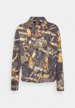 Realtree Trucker Jacket - Denim Jacket - Washed Out Black Multi -Guess Apparel cbb03c2e144d4a729119fe92d81f14fe