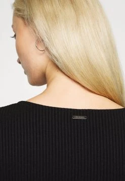 Guess Erynn Pleated Dress - Maxi Dress -Guess Apparel d907346ab0e742be9c01bcd6e7fecd61