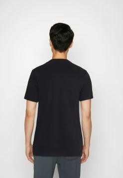 Guess Chain Logo Tee - Print T-Shirt - Jet Black -Guess Apparel dafa06f22a3e48328a509f73ace01f1f