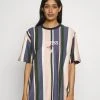 Go Stripe Logo Tee - Print T-Shirt - Sandy Shore Multi -Guess Apparel dbeefcc7908941909f8176359ddd170a