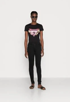 Guess Floria Tee - Print T-Shirt -Guess Apparel dd0e8cdb335c4ef8b687b31febff12da