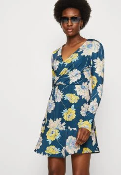 Guess Fausta Dress - Day Dress -Guess Apparel deeb0ce5d1354b17a2c0bb4bca790470