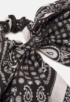 Guess Scrunchies - Hair Styling Accessory - Black Multi -Guess Apparel e33a5ce168e346d9aeb4794cb1c1000e