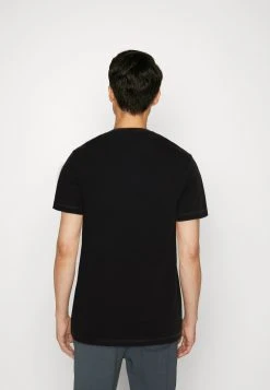 Guess Moisey Tee - Print T-Shirt - Jet Black -Guess Apparel e353a1f844a44c7bb68f0fc6a4385349