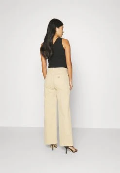 Guess Darma High Wide - Flared Jeans - Sahara Sand Multi -Guess Apparel e44465852d5440cfb4c50c06f54c8da5