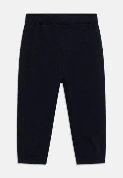 Guess Newborn Set- Trousers - Oxford 9 Guess Newborn Set- Trousers - Oxford -Guess Apparel e711bd574fc84b17b66840ef8eaa891a