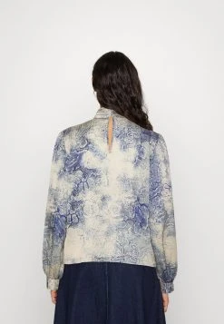 Spring Skin Blouse - Long Sleeved Top - Off-White/Blue -Guess Apparel ebfbd3d48a9244abb04d72e9daf46605