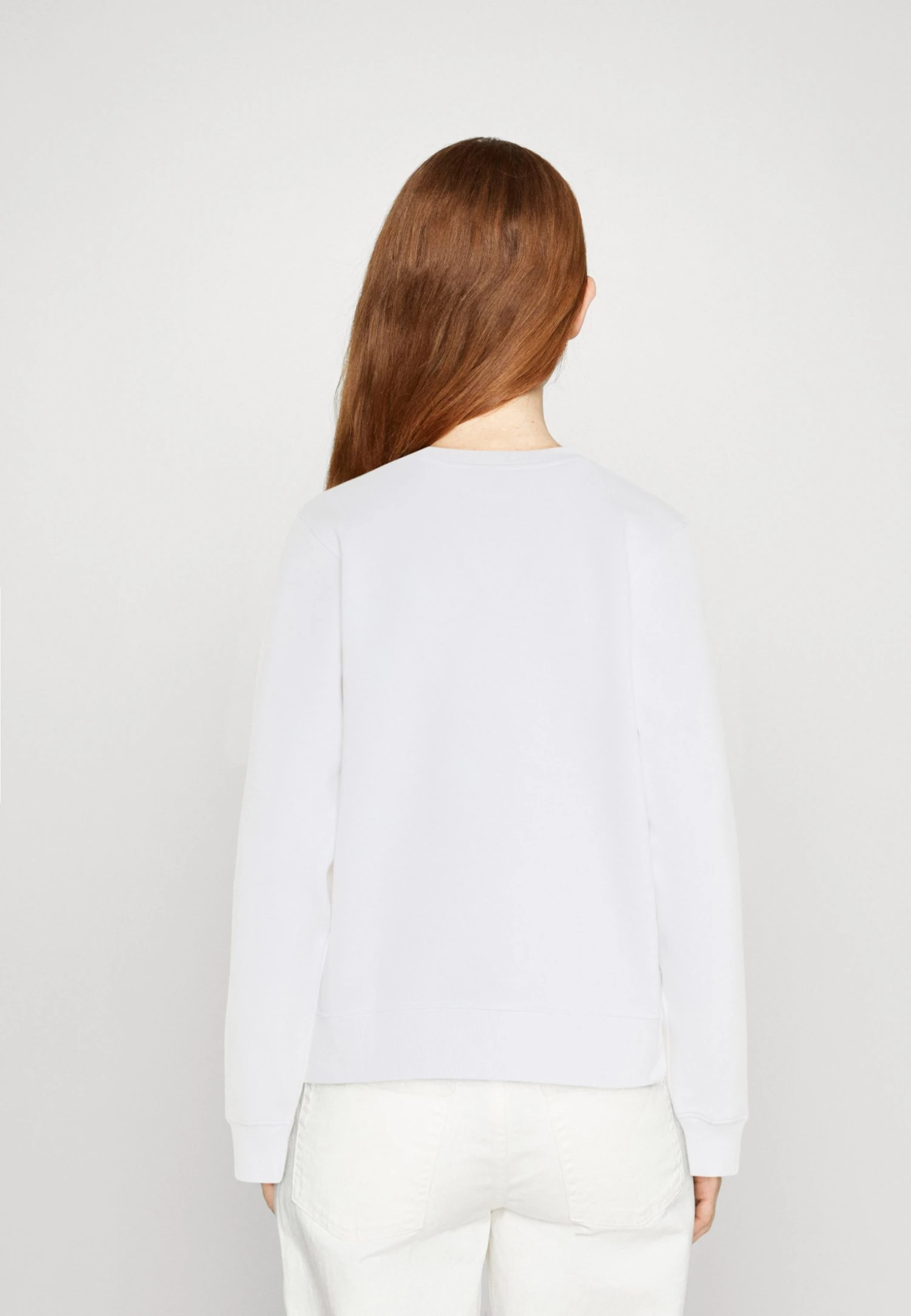 Guess 3D Patch - Sweatshirt - Pure White 5 Guess 3D Patch - Sweatshirt - Pure White - Image 3