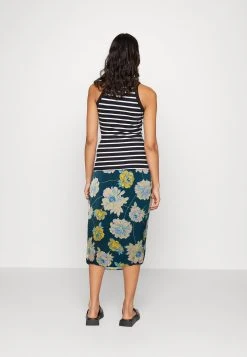 Guess Annie Skirt - Wrap Skirt - Multi-Coloured 10 Guess Annie Skirt - Wrap Skirt - Multi-Coloured -Guess Apparel f4a6949f30d74a24851e59736ef00478