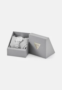 Guess Watch - Silver-Coloured 10 Guess Watch - Silver-Coloured -Guess Apparel fbd2c581369344db90e48b14038284ce